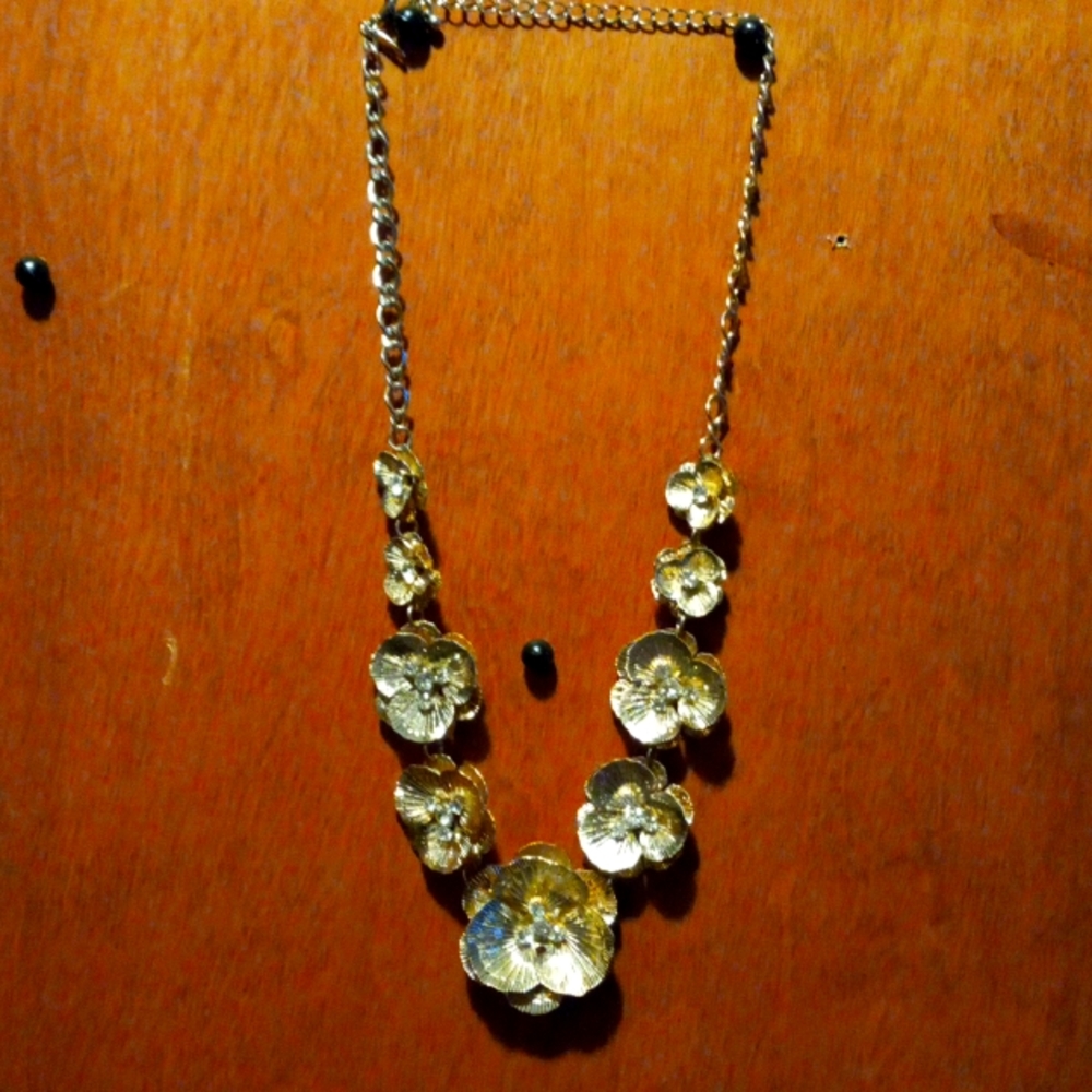 Jewelry lot 32-N